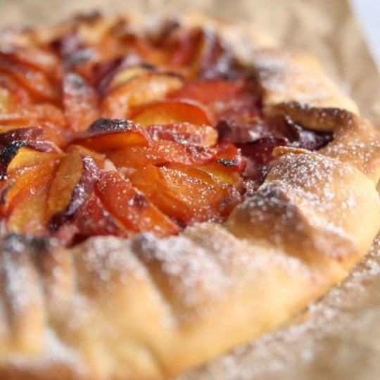 Notre tarte rustique nectarines & abricots Notre tarte rustique nectarines & abricots