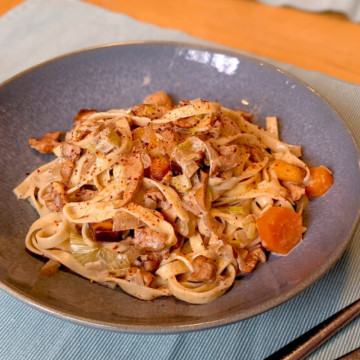 Tagliatelles aux champignons, carottes et poireaux Tagliatelles aux champignons, carottes et poireaux