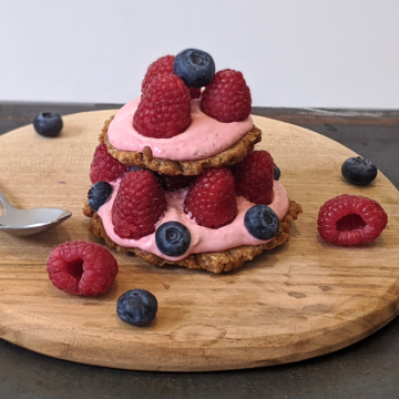 Tartelette sans cuisson spéculoos et crème de framboises