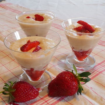 Mousses de fraises et mascarpone pour le dessert