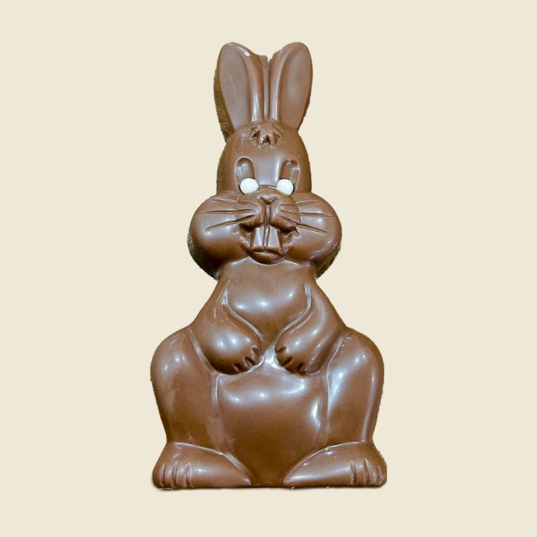 Lapin au chocolat au lait & fourré au praliné feuilleté